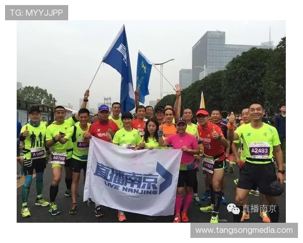 南京滑板队的成长历程与城市马拉松的激情交融探索