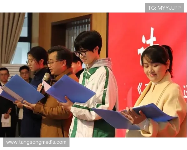 杭州羽毛球队逆袭之路揭秘：从低谷到巅峰的奋斗故事